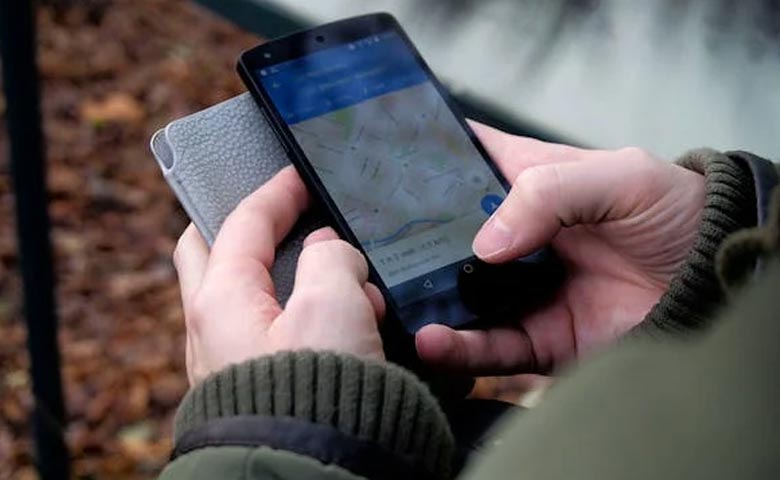 GPS Tracker Alerts on Smartphone